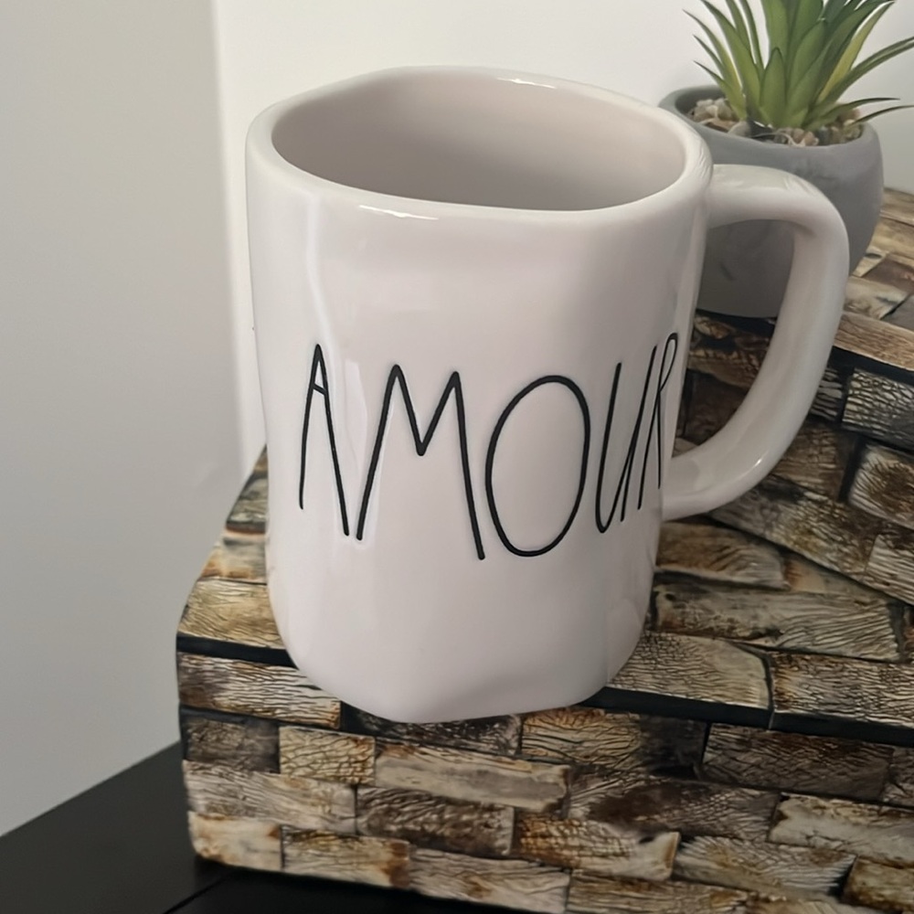 NEW RAE DUNN Large AMOUR Mug - Picture 8 of 9